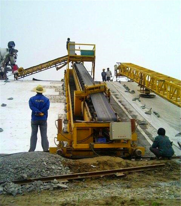 水渠斜面怎么打混凝土