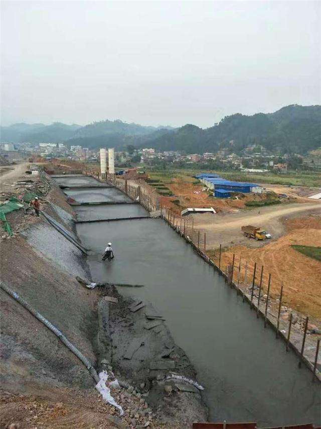 泡沫混凝土生產(chǎn)現(xiàn)場